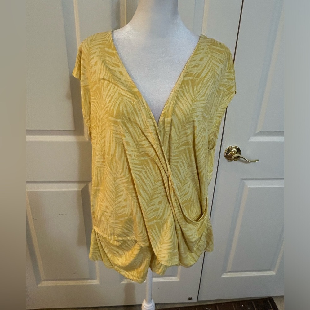 Michel Studio yellow tank, 2X